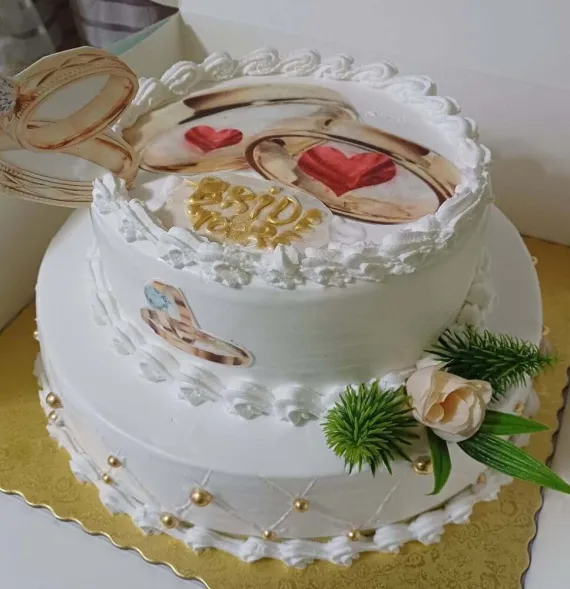 Tarta de Dos Pisos para Despedida de Soltera o Compromiso