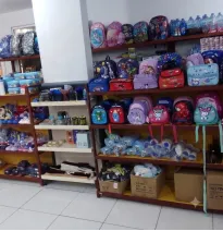 Mochilas Escolares Infantiles, Botellas y Material de Oficina