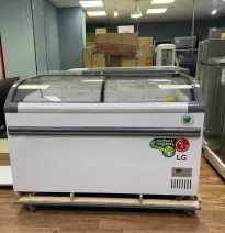 Congelador Exibidor Horizontal LG con Tapa Curva Deslizante de Cristal y Cestas Interiores