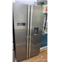 Refrigerador Side by Side LG Acabado Metálico con Dispensador de Agua y Panel Digital